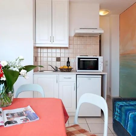 Apartmanhotel Alisahni Sea View Pélekasz